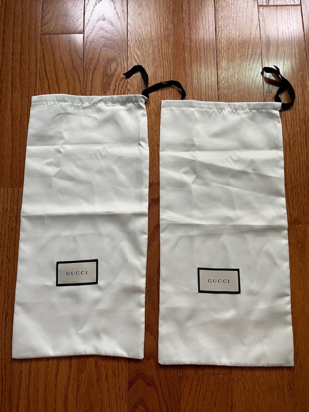 Gucci White Satin Drawstring Shoe Bags with Black Logo